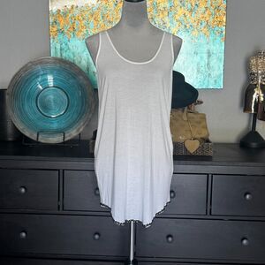 Leith White Viscose Tank Top with Bead Hem • Women’s Sleeveless • Size M
